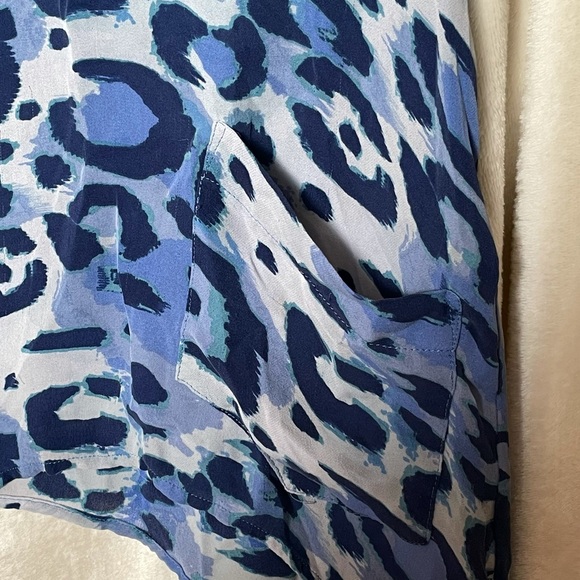 Gemma Blue Leopard Print Silk Blouse - Picture 6 of 11